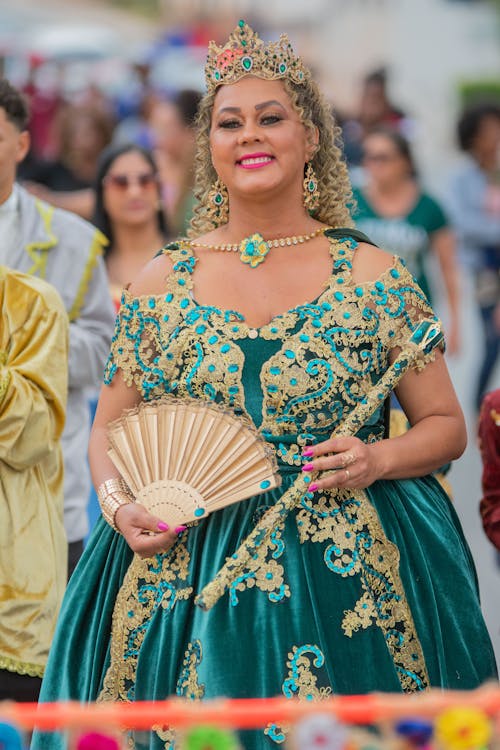 Photos gratuites de blond, couronne, décoré