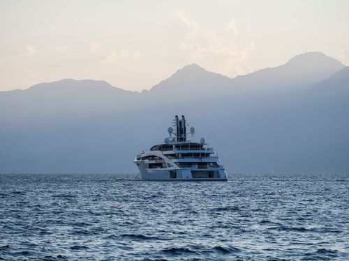 Yacht presentation