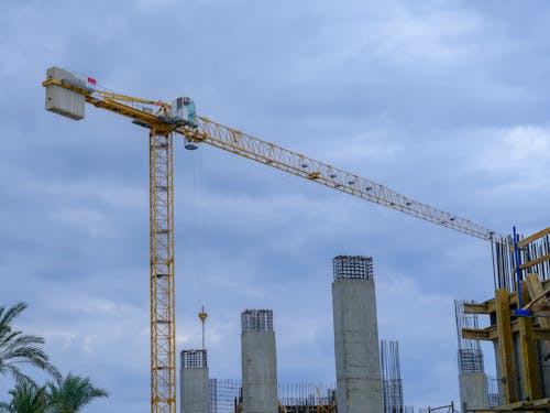 Kostenloses Stock Foto zu baustelle, blauer himmel, kran