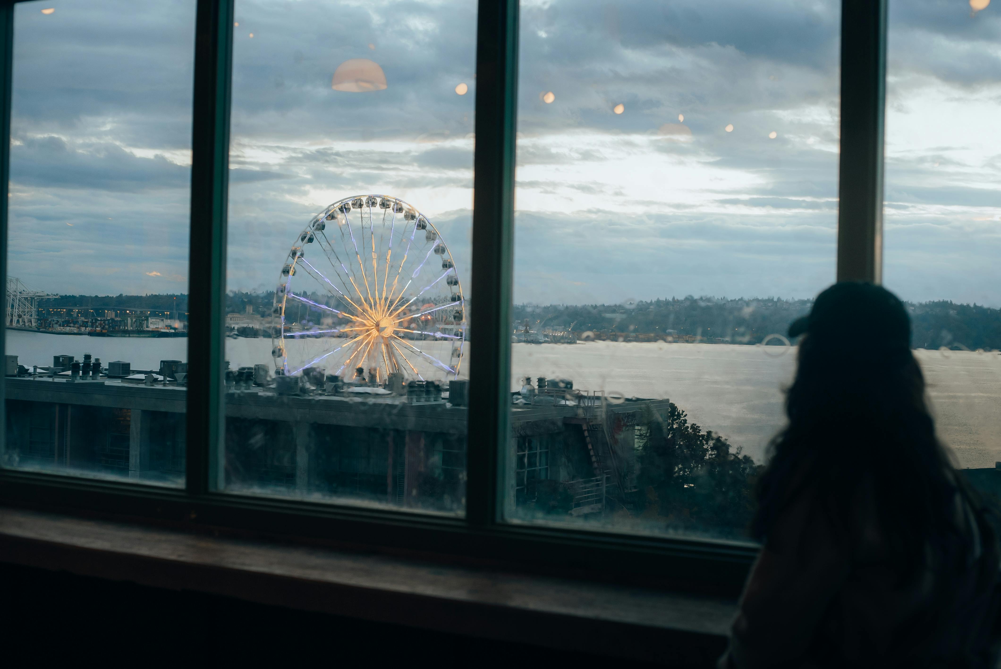 Lifestyle Lookout: Bellingham Improv Festival, exotic pets at the fairgrounds, holiday events and more in Whatcom County — Ph