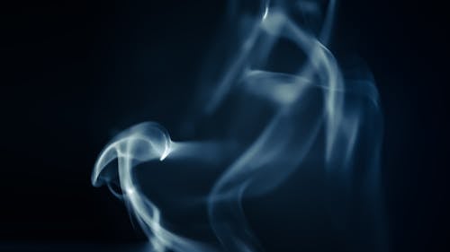 Darmowe zdjęcie z galerii z biały, czarne tło, dym