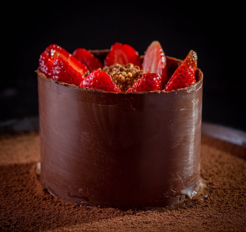 Mouthwatering Chocolate Cake with Strawberry Toppings