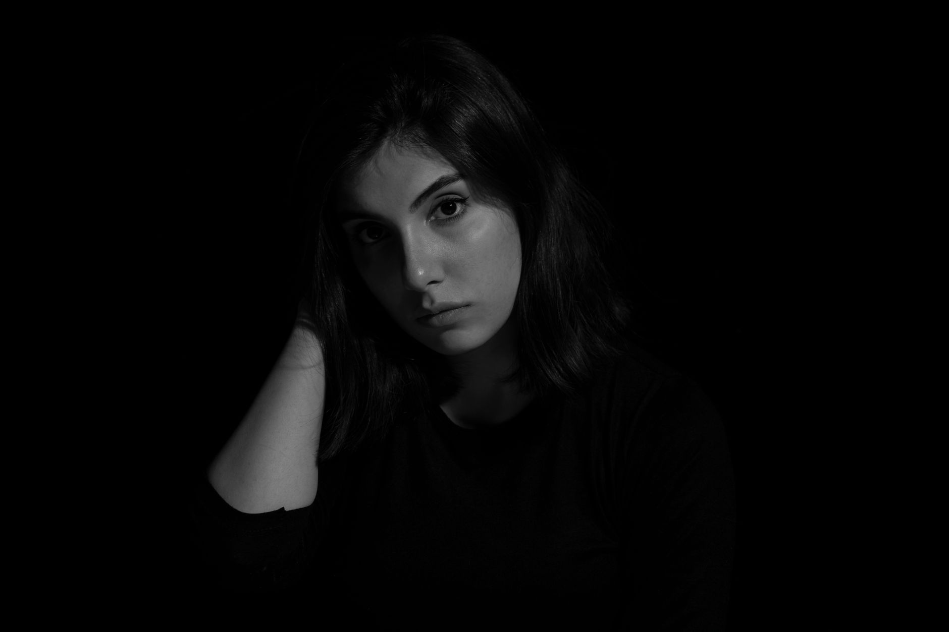 Comparison of portraits using high-key and low-key techniques