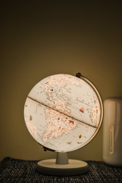 Бесплатное стоковое фото с вертикальный выстрел, глобус, земля