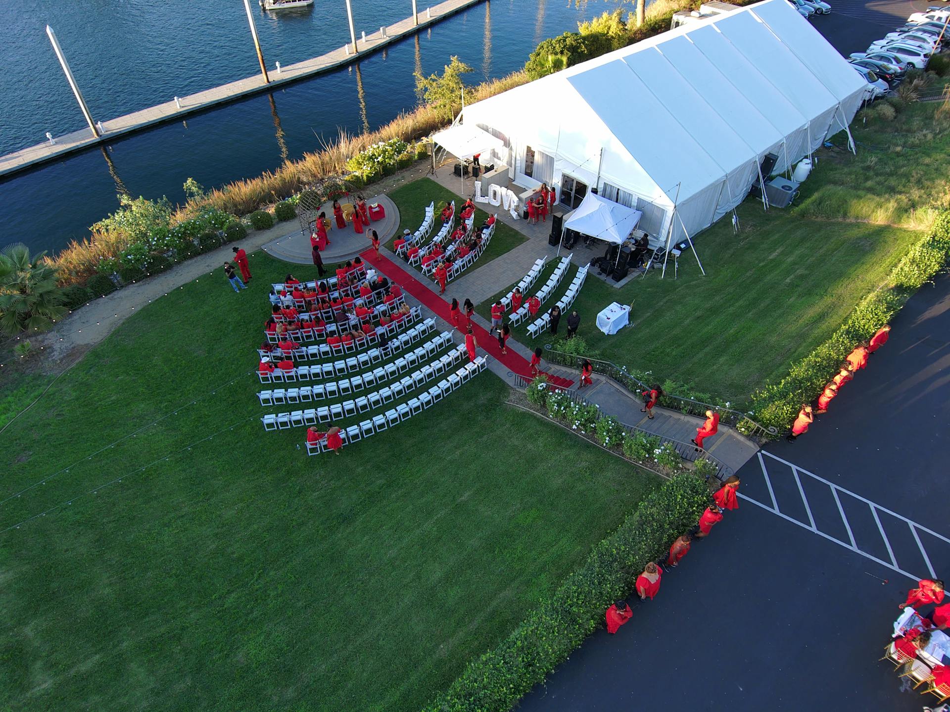 A Wedding on a Lakeshore making use of a Fabric Structure