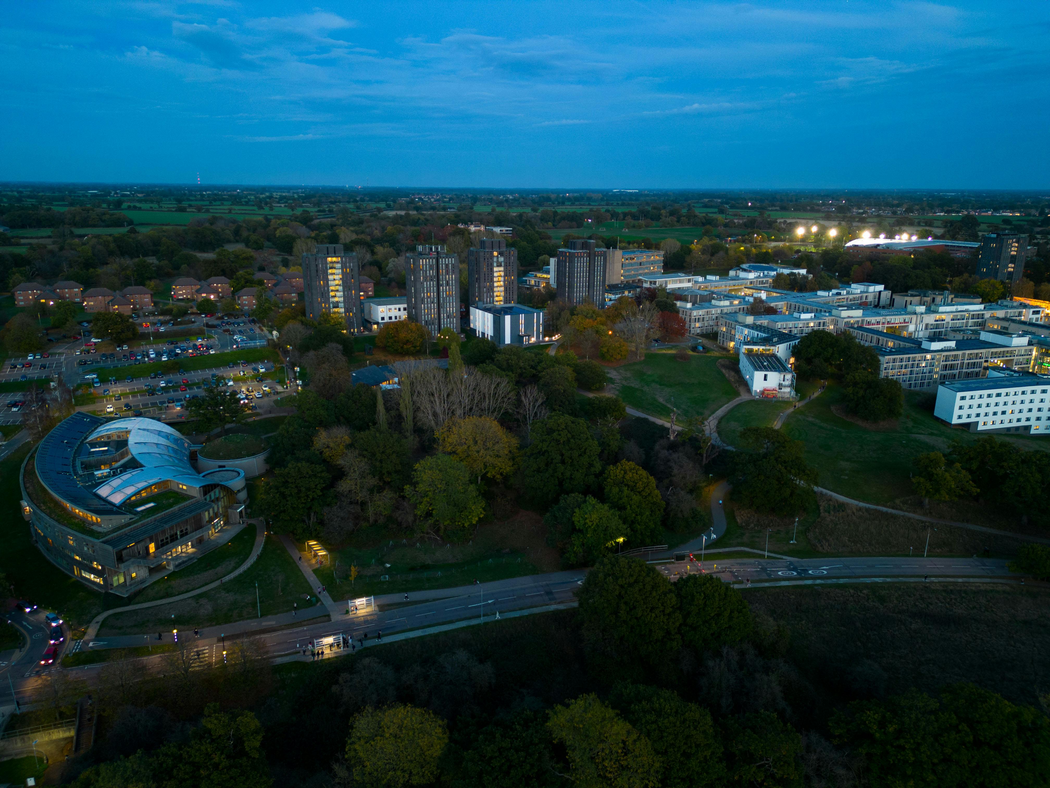 UNH’s Business School Launches Two New Online Graduate Certificates — Photo by Ash Haghighi on Pexels