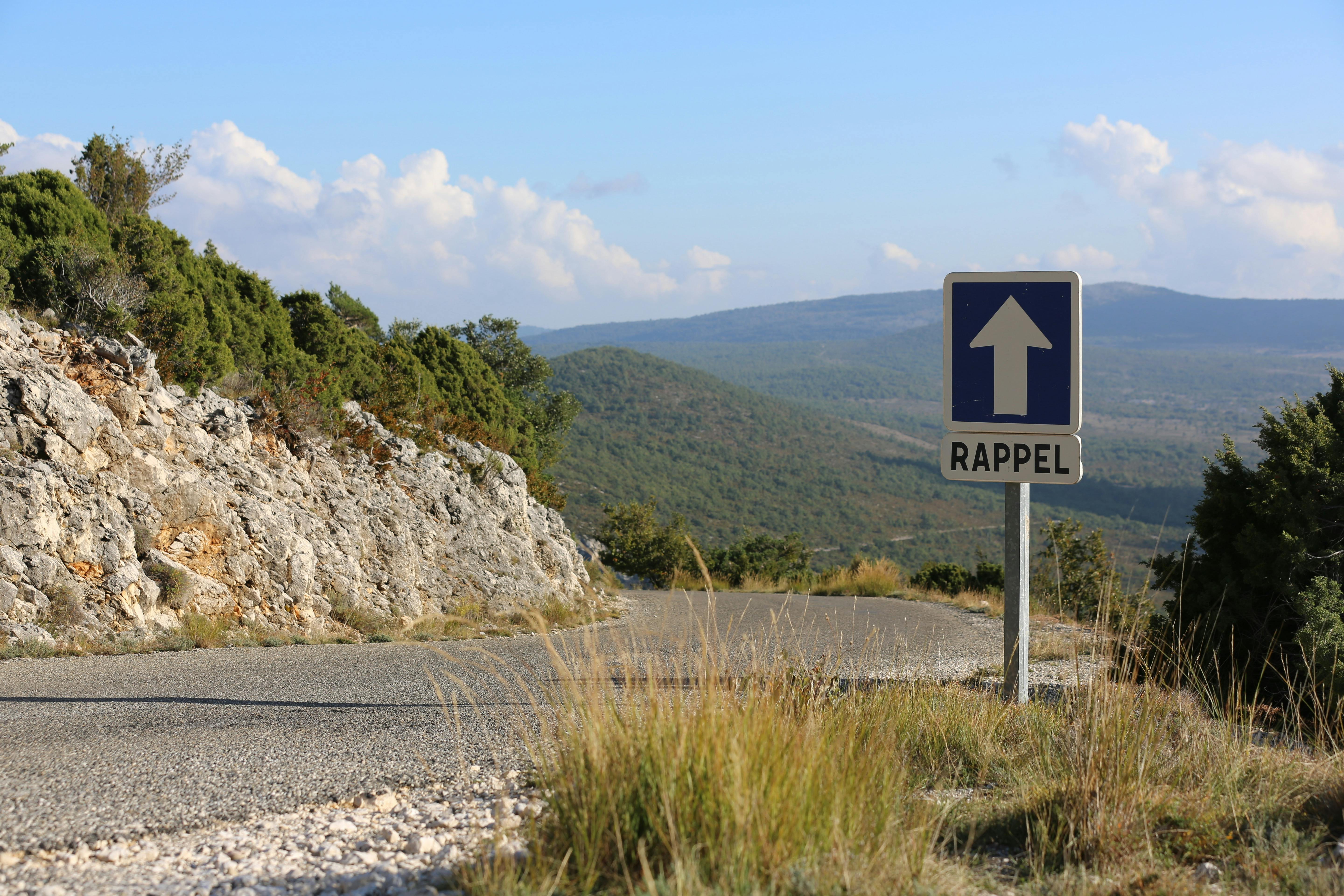 arrow sign on road side