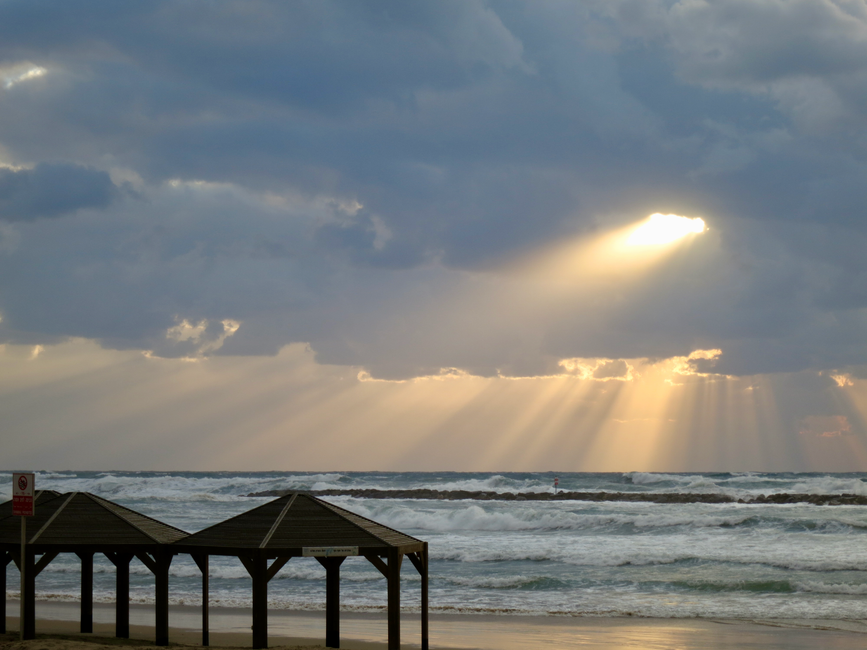 Carmel piaci street food és tengerparti séta Tel-Avivban – Tel Aviv beach promenade sunset