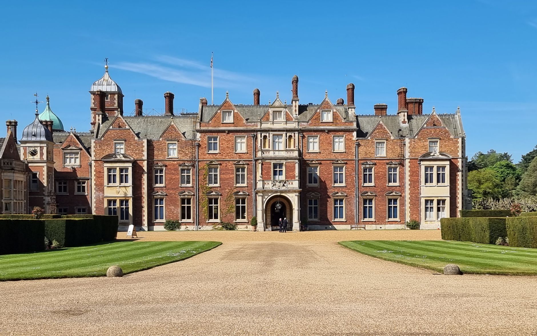Man caught with weapon near Andrew's Sandringham home