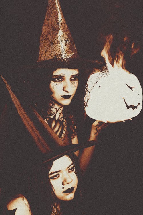 그레이스케일, 담배를 피우다, 마녀의 무료 스톡 사진