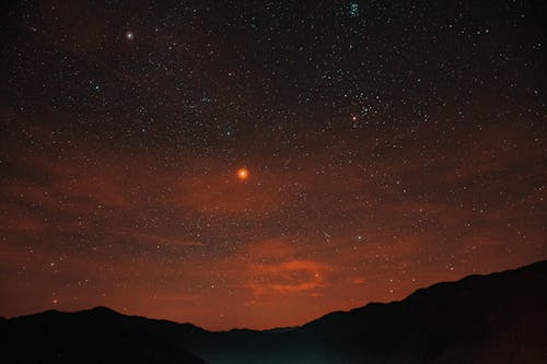 Gratis Fotos de stock gratuitas de astronomía, campo de estrellas, cerros Foto de stock