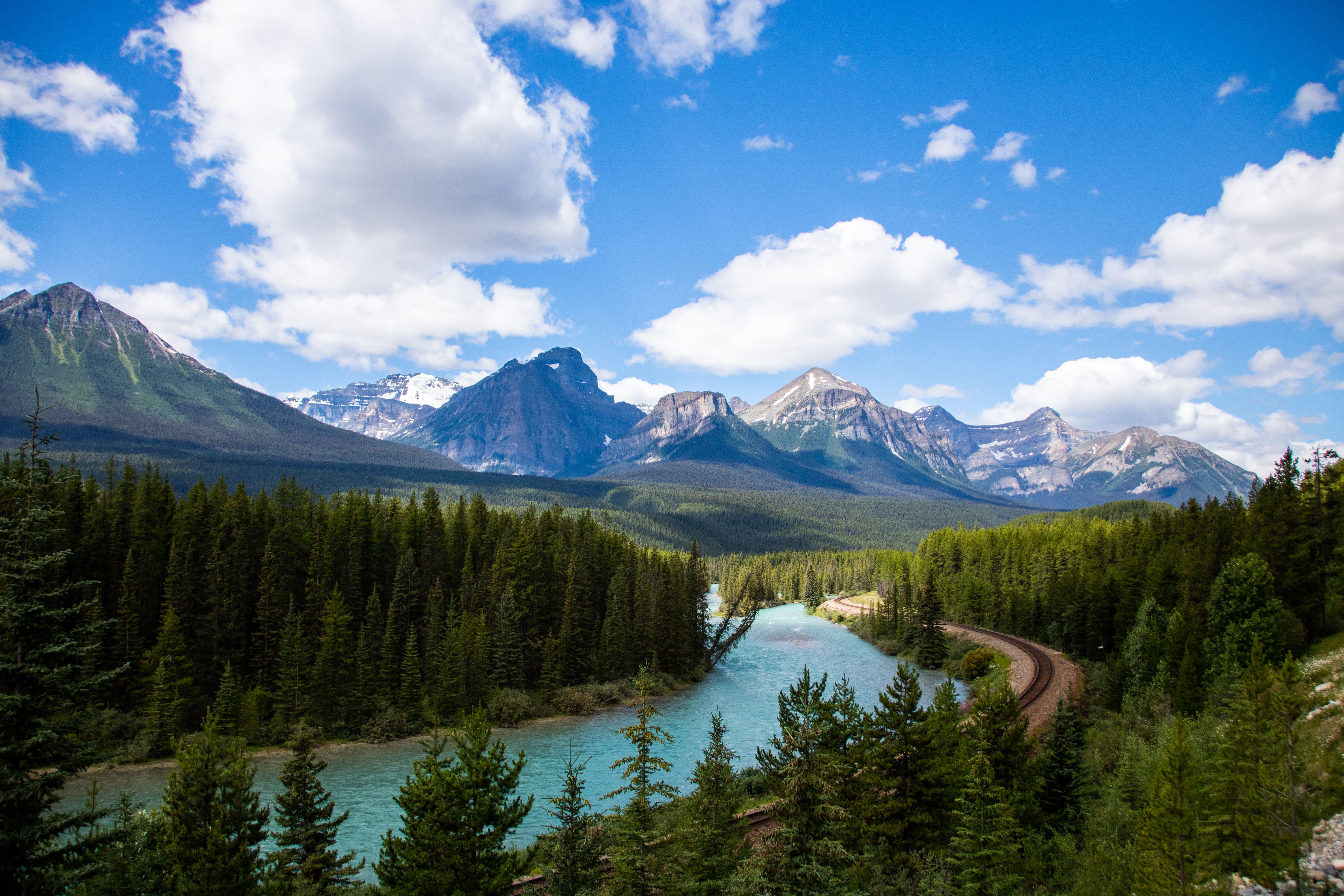 Banff National Park Under the Blue Sky · Free Stock Photo