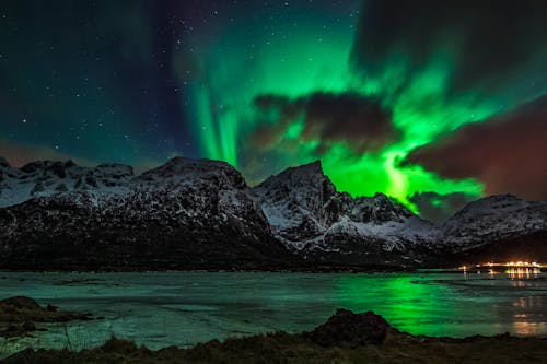 Heavy Northern Lights Activity in the Sky in Lofoten Islands