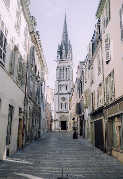 Free A Street Leading to the St. Martin's Church in Pau, France Stock Photo