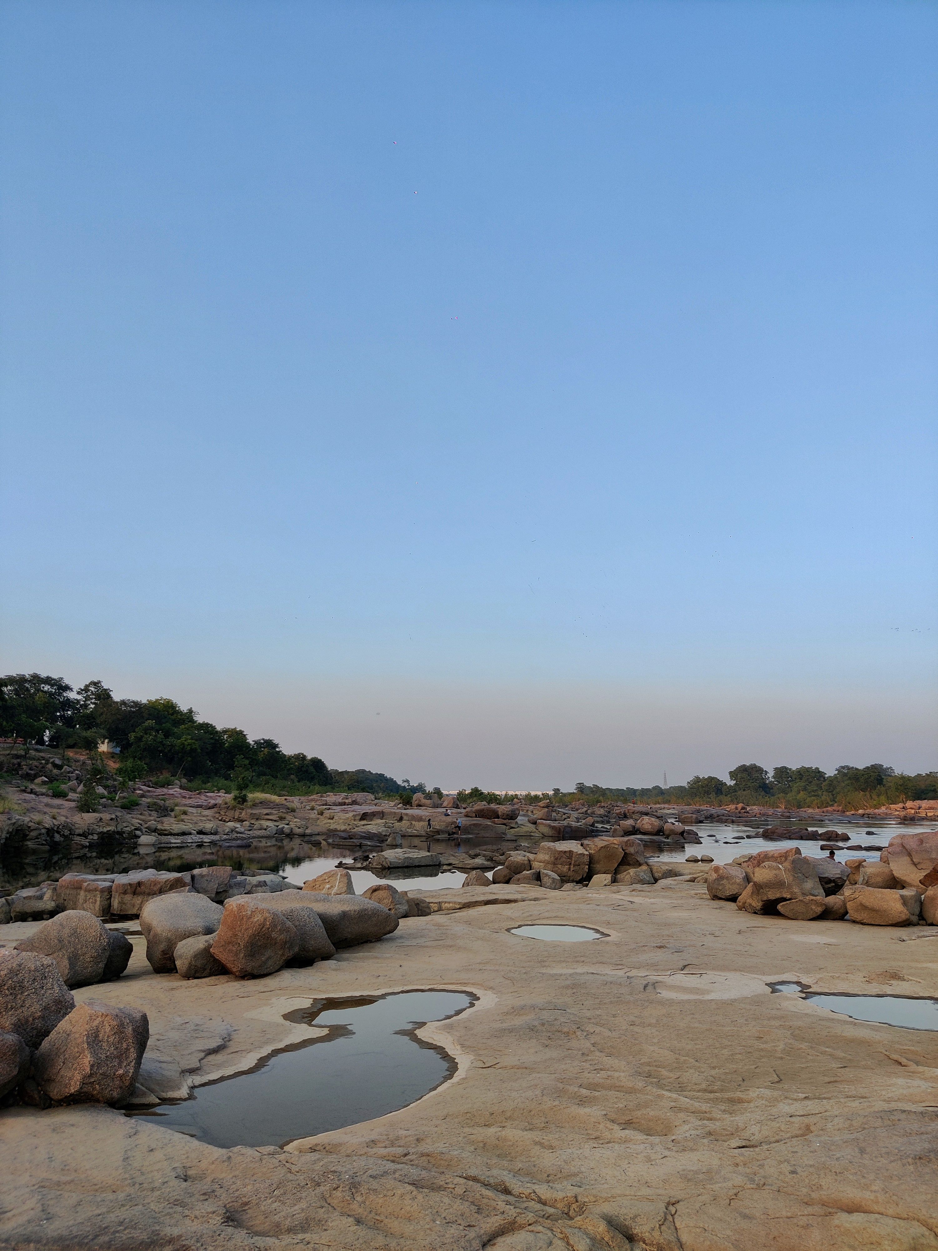 Rocks on a Beach · Free Stock Photo