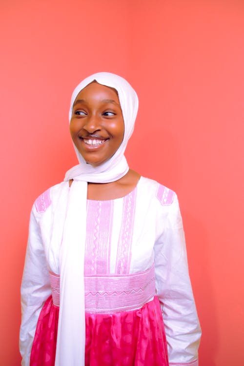 Ilmainen kuvapankkikuva tunnisteilla afrikkalainen tyttö, hijab, huivi