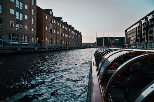 Kostnadsfria Kostnadsfri bild av båt, byggnader, Danmark Stock foto
