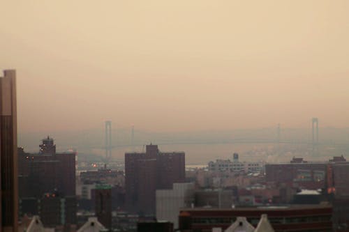 Kostenloses Stock Foto zu brücke, dunstig, harlem