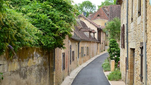 Kostenloses Stock Foto zu dorf, gasse, gebäude