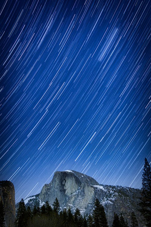 Star Trails Sobre Half Dome