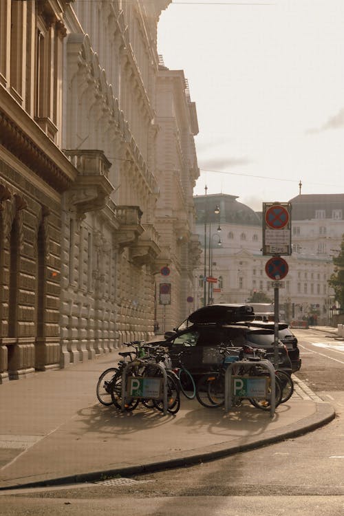 Foto profissional grátis de automóveis, bicicletas, cidade