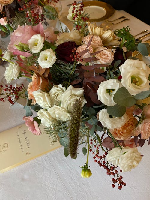 Foto profissional grátis de buquê, casamento, celebração