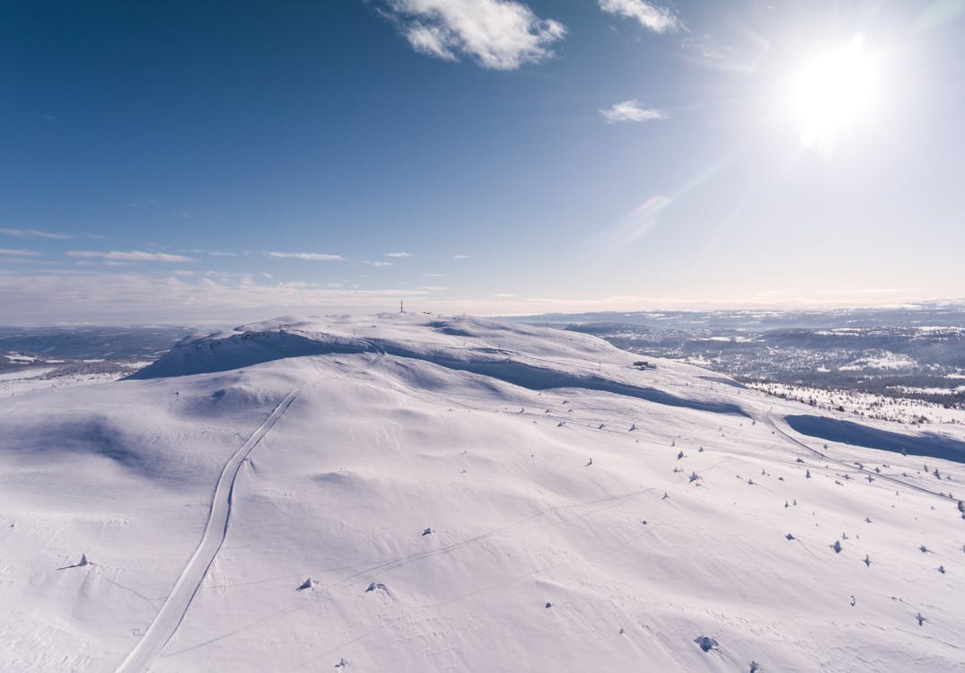 Fotografia Aérea De Snowy Hill