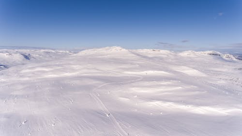 Snow Mountain E Sky