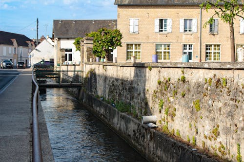 Free stock photo of bridge, chambly, french town