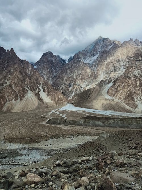 Passu Cones (đường Cao Tốc Karakoram)