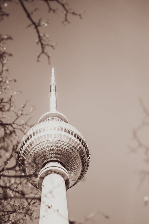 Ingyenes stockfotó alacsony szögű fényképezés, berlin, berlin tv-torony témában