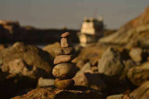 Безкоштовне стокове фото на тему «баланс, впритул, камені»