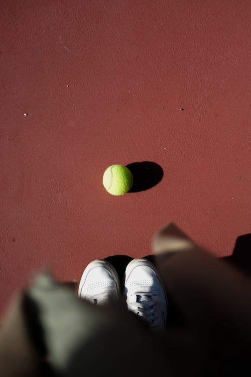 Δωρεάν στοκ φωτογραφιών με κατακόρυφη λήψη, μπάλα, μπάλα τένις
