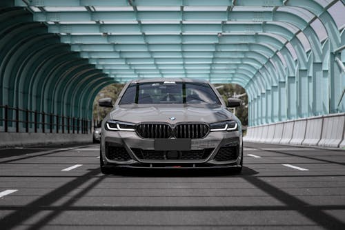 araba fotoğrafçılığı, BMW, bmw 5 serisi içeren Ücretsiz stok fotoğraf