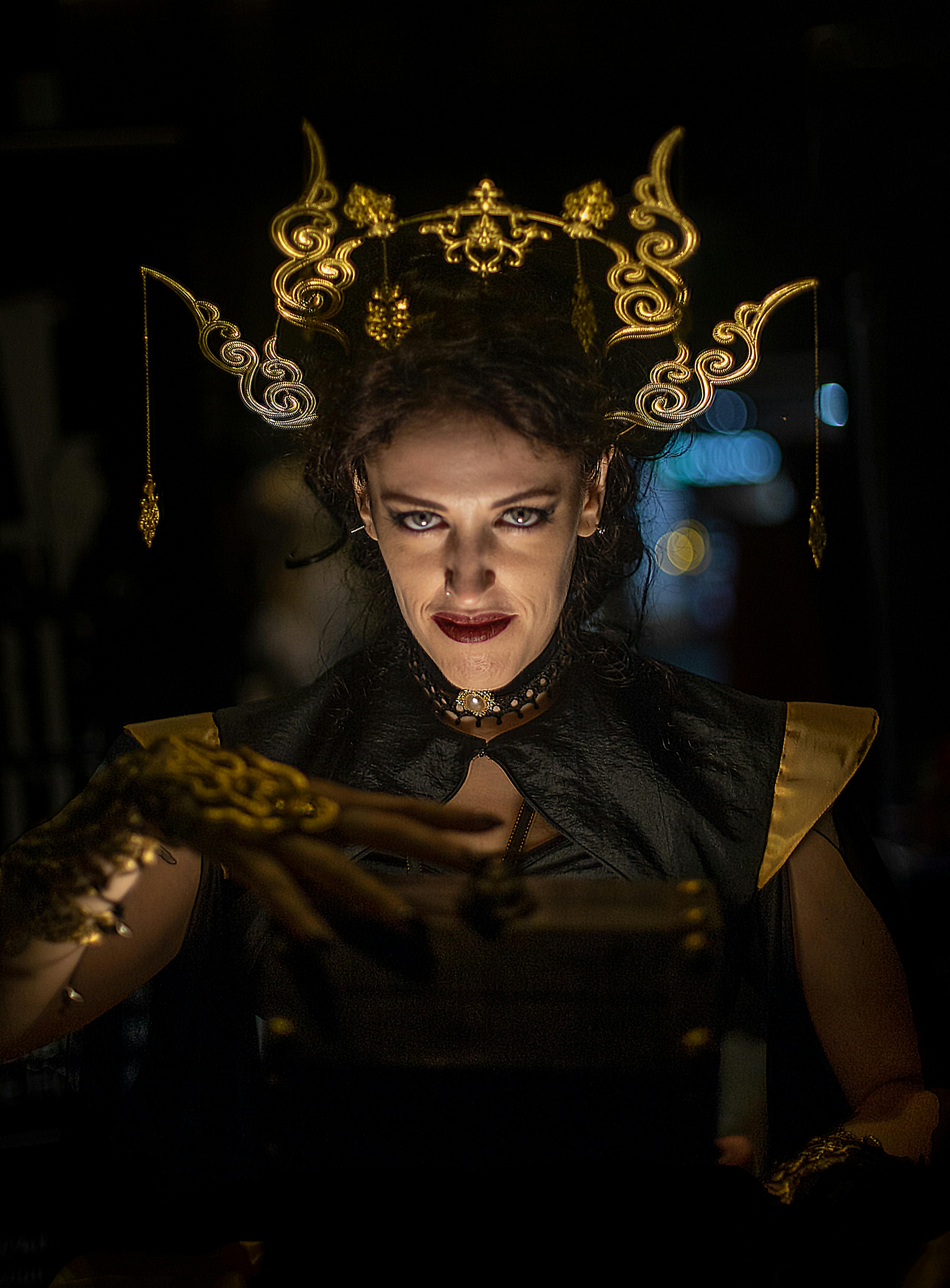 Ücretsiz #kapalı, altın, altın başlık içeren Ücretsiz stok fotoğraf Stok Fotoğraflar