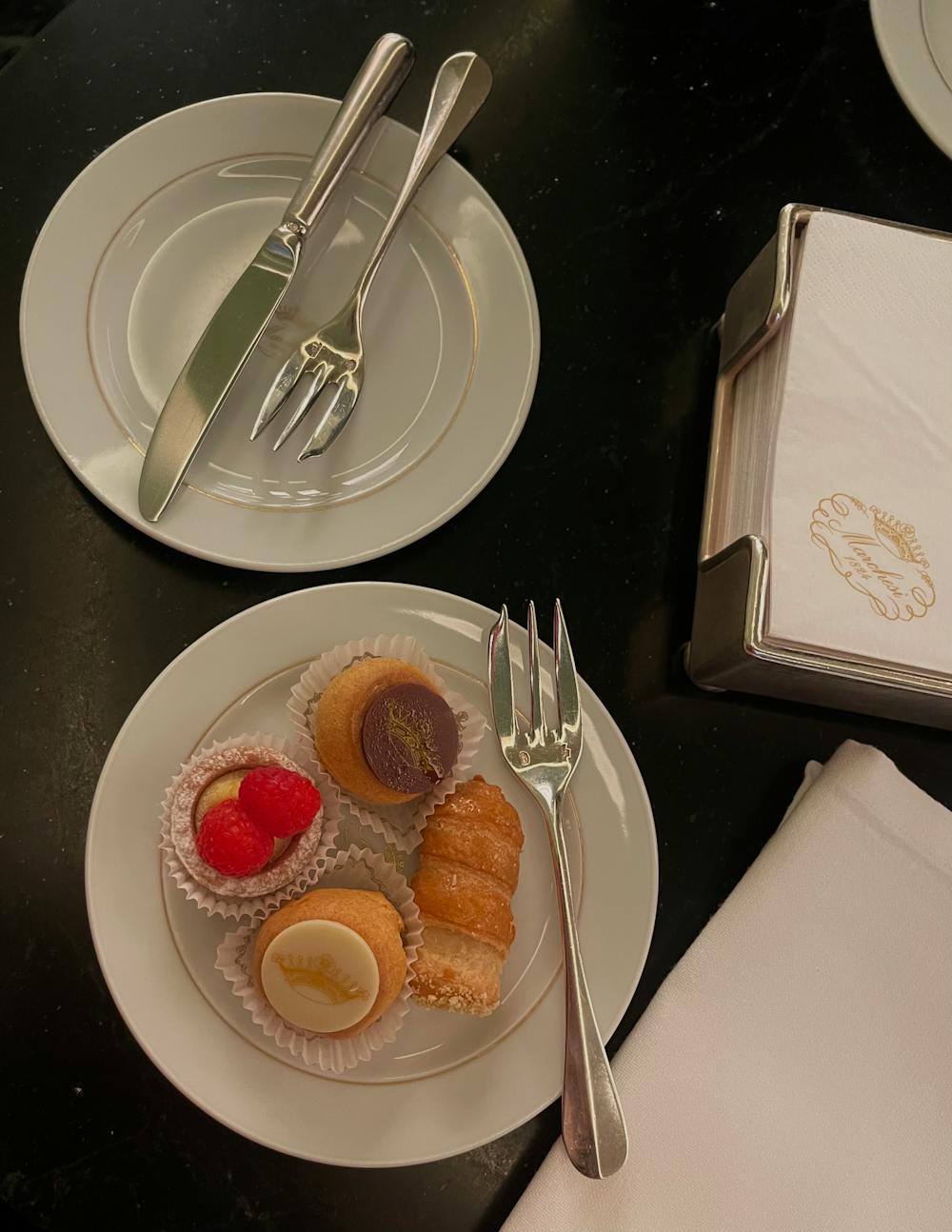 Classic Vanilla Cream Puffs Classic Vanilla Cream Puffs