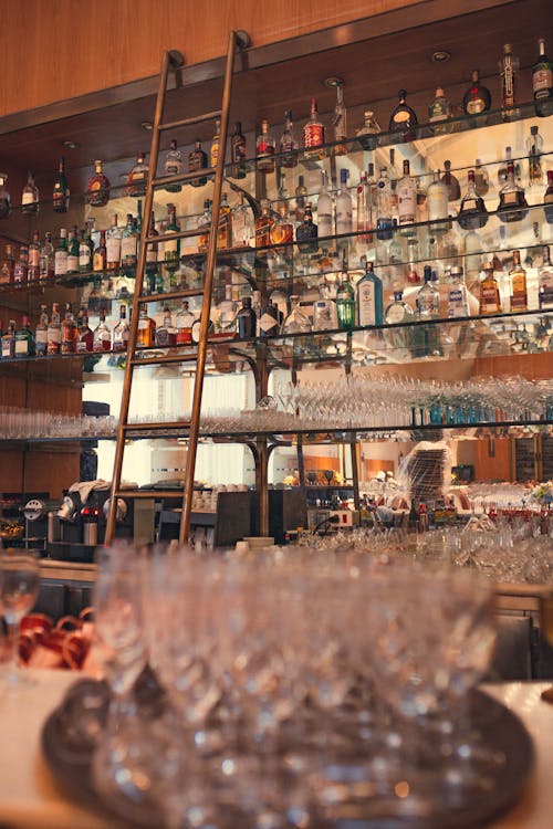 Ilmainen kuvapankkikuva tunnisteilla alkoholijuomat, baari, bar counter