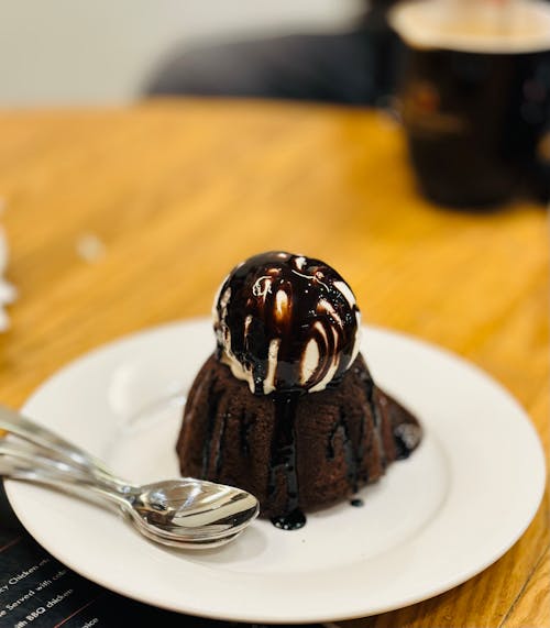 Free Close-Up Photo of Chocolate Cake Stock Photo