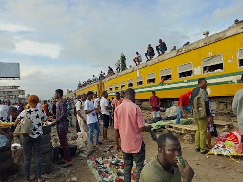 Photos gratuites de gare, ligne de chemin de fer, voie ferrée