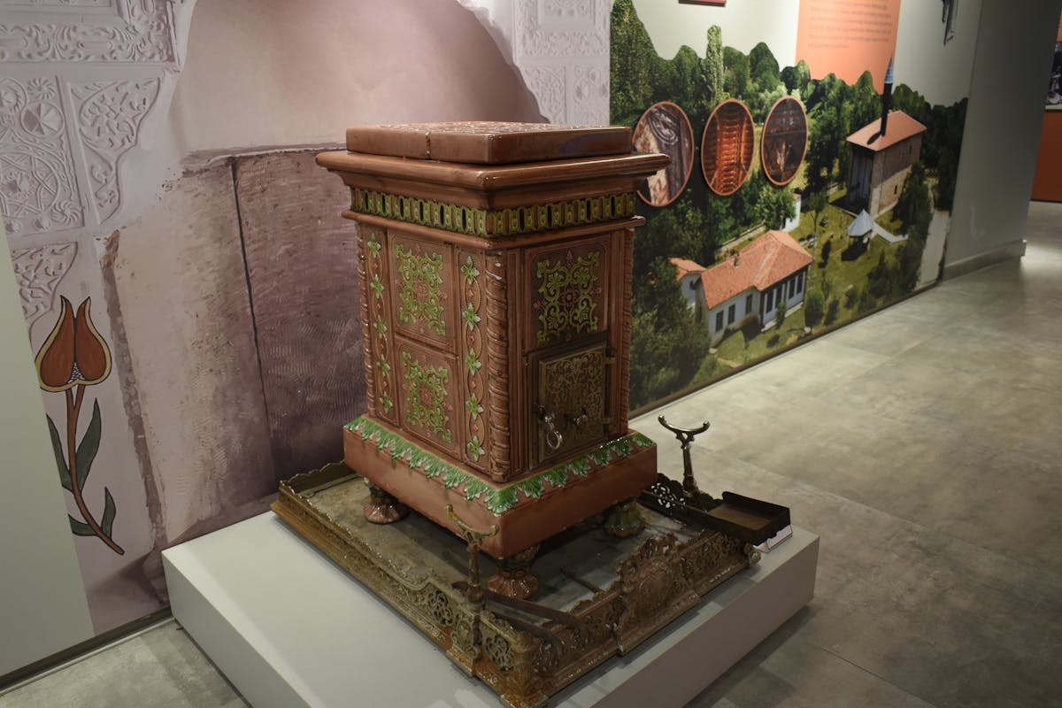 High-protein yogurt and cottage cheese bowl topped with berries and nuts