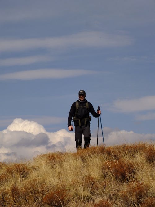 Foto profissional grátis de andando, ao ar livre, aventura