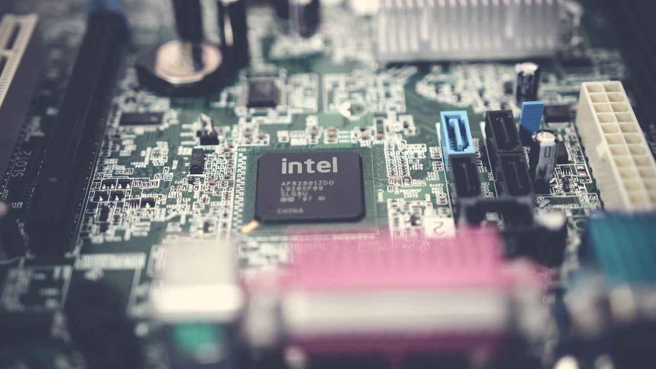 Android vs Linux for Industrial HMI: Which OS Fits Your Project?