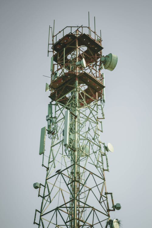Бесплатное стоковое фото с антенна, башня, вертикальный выстрел