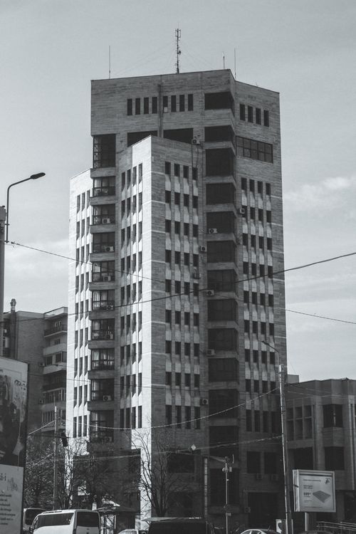 Free A modern high-rise building in monochrome located in Iași, Romania. Stock Photo