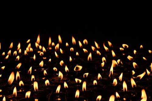 Бесплатное стоковое фото с восковые свечи, горение, изобилие