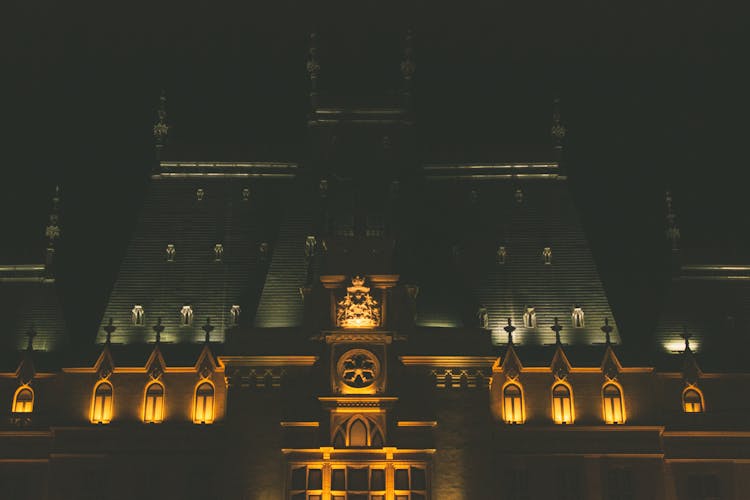 Palas Castle At Night