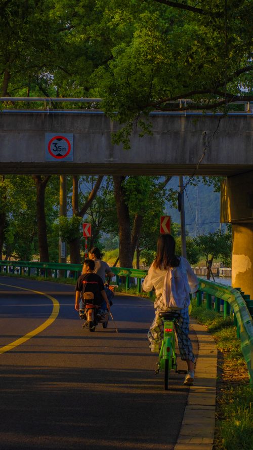 Free 与朋友在一起最快乐 Stock Photo