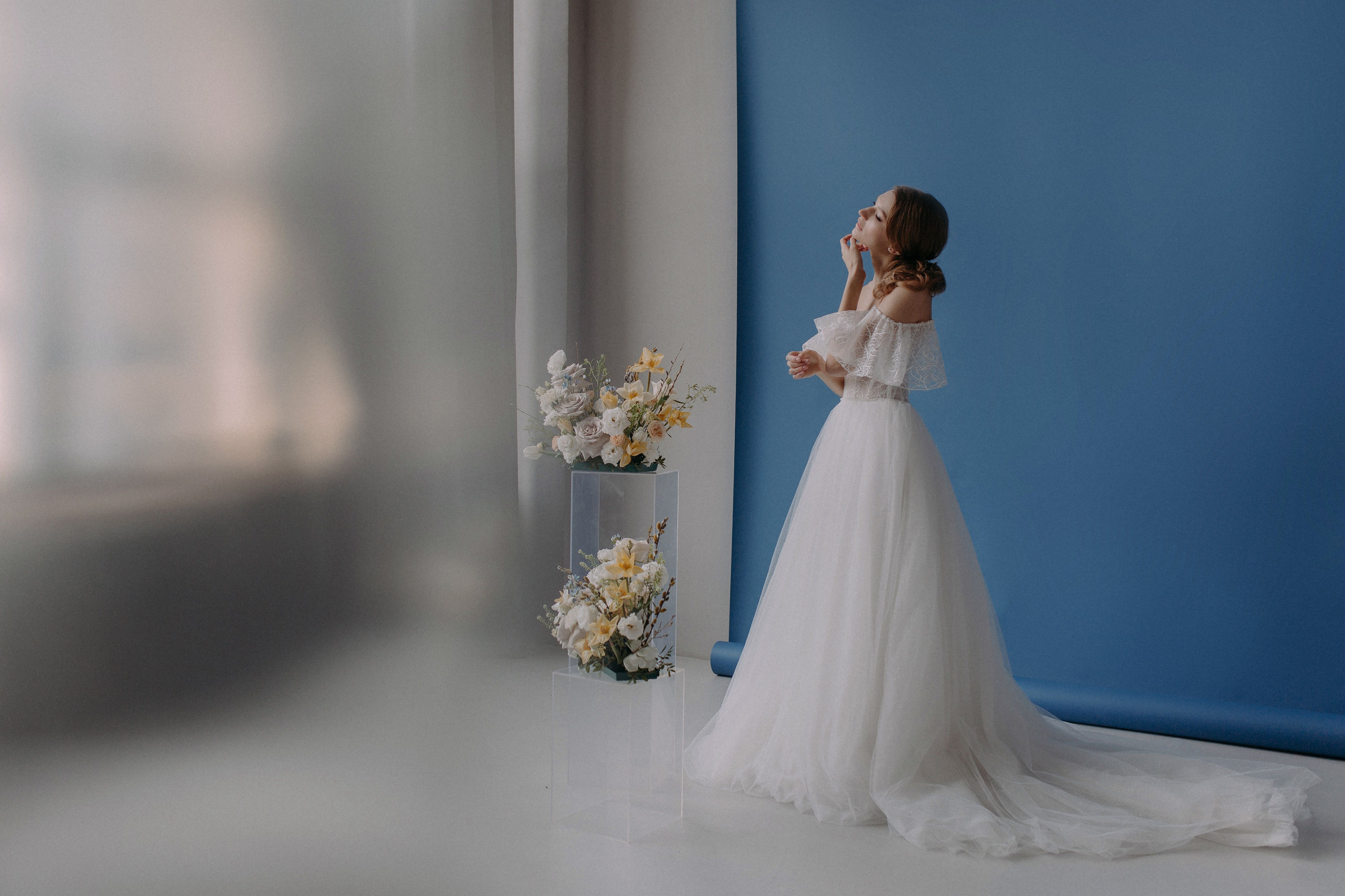 detalle tul bordado pedrería vestido novia elegante