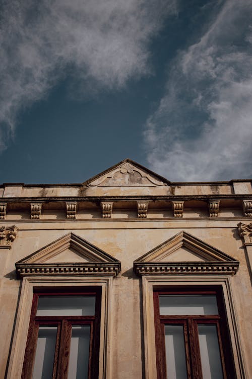 Immagine gratuita di cloud, edificio, finestre