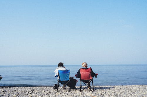 Immagine gratuita di donna, mare, pensionamento